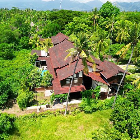 Хостел Gili Buana Гілі-Аїр Екстер'єр фото